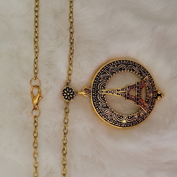 Eiffel Tower Pendant With Magnifying Glass And Long Necklece. - Picture 9 of 9